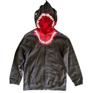 Quiksilver Y2K Shark Design Kids full zip face gray & red hoodie
